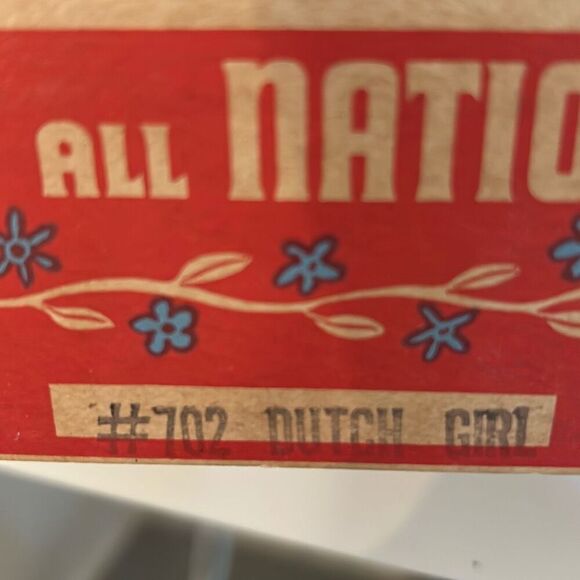 Vintage Dutch Dolls of all Nations - Picture 3 of 4